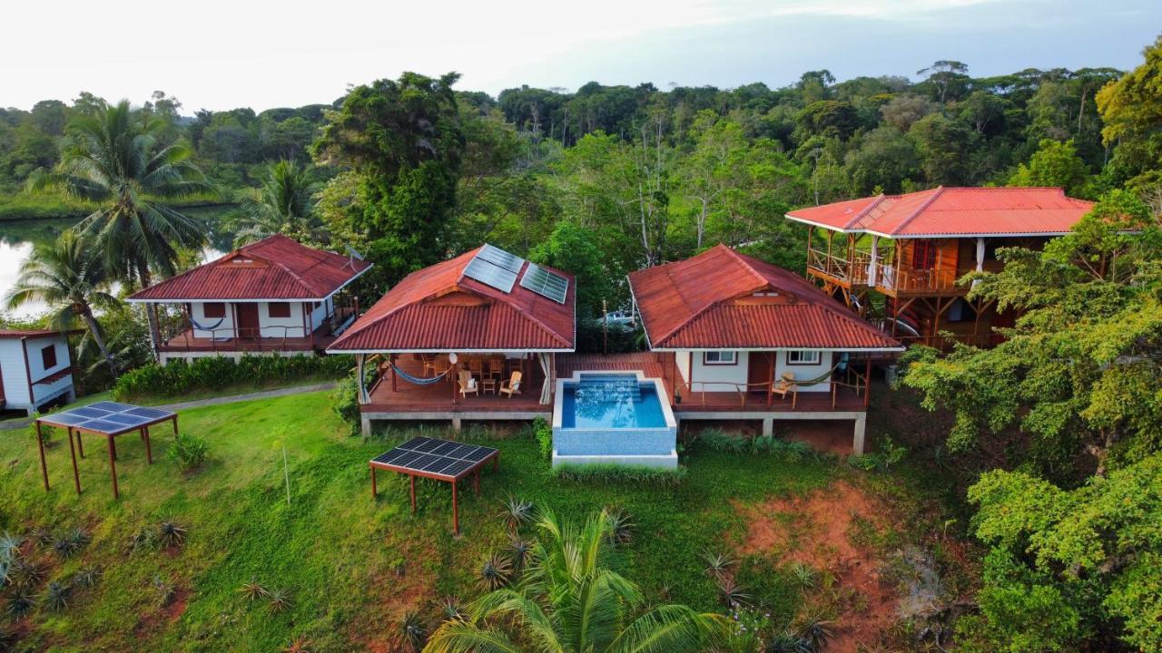 Casa Marlin Bed and Breakfast Bocas del Toro Buitenkant foto