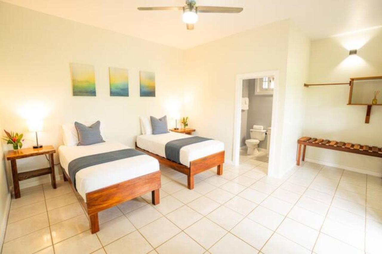 Casa Marlin Bed and Breakfast Bocas del Toro Buitenkant foto